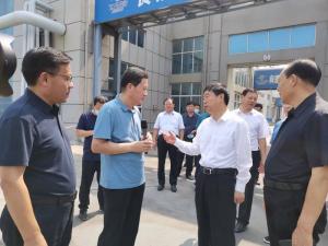河南省人大常委会原副主任乔新江莅临飞天调研